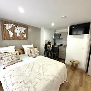 ** Aparthotel A La Buttes Aux Cailles Francia